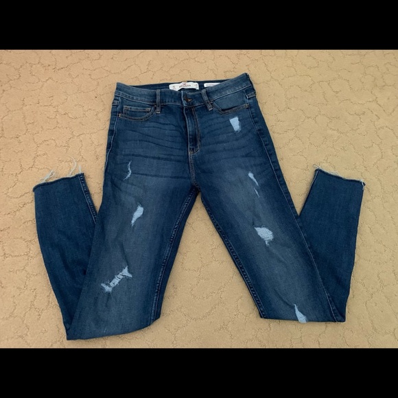 Hollister High Rise Super Skinny - Picture 1 of 3